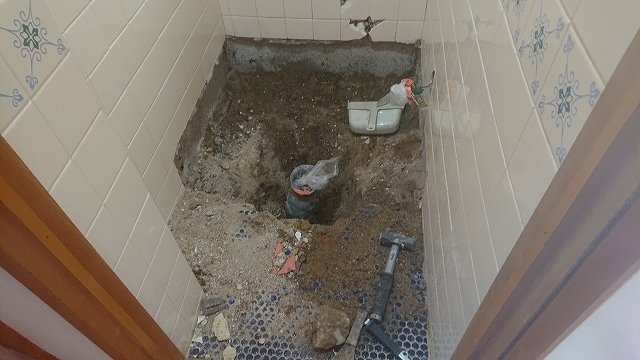 和式トイレ取替 解体工事
