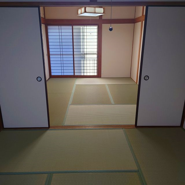 和室　壁クロス張替・畳表替え・障子取替・戸襖取替・押入れ改修　施工後