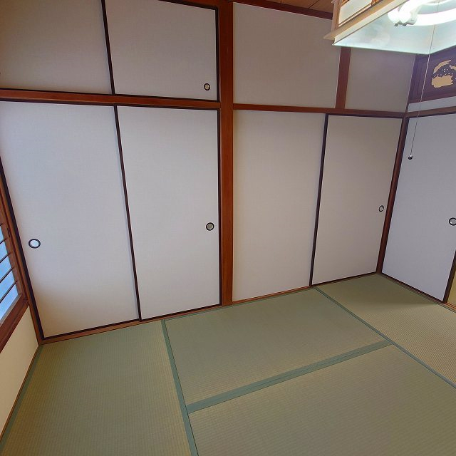 和室　壁クロス張替・畳表替え・障子取替・戸襖取替・押入れ改修　施工後