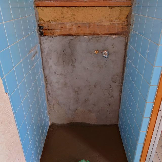 トイレ水回り　施工中