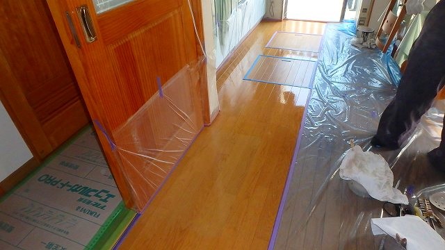 ダイニングキッチンフロア復旧