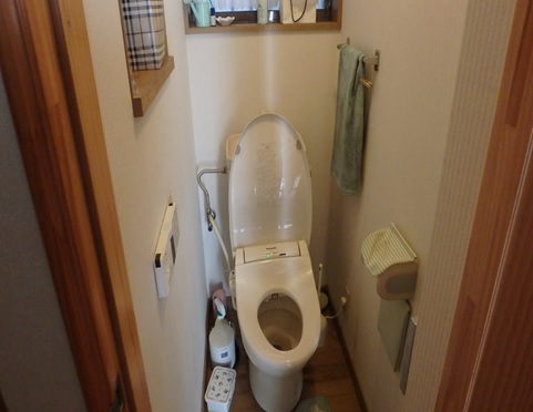 トイレ内改修工事施工前